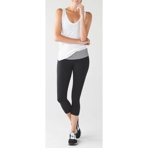 Lululemon Wunder Under Crops III in Full o…